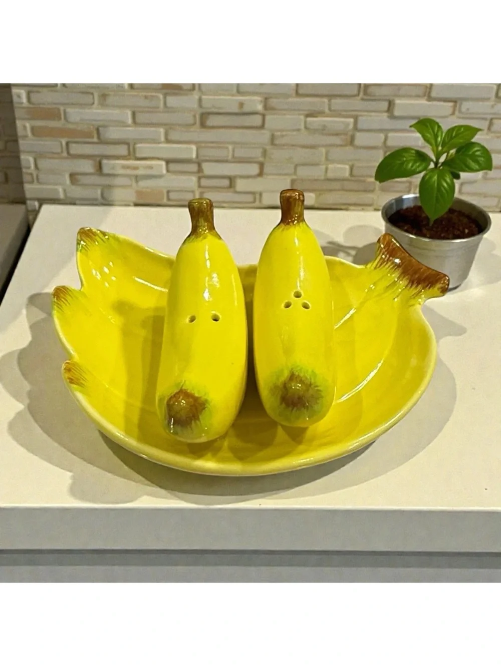 Ceramic Banana Salt and Pepper Shaker Set with Matching Dish - Yellow